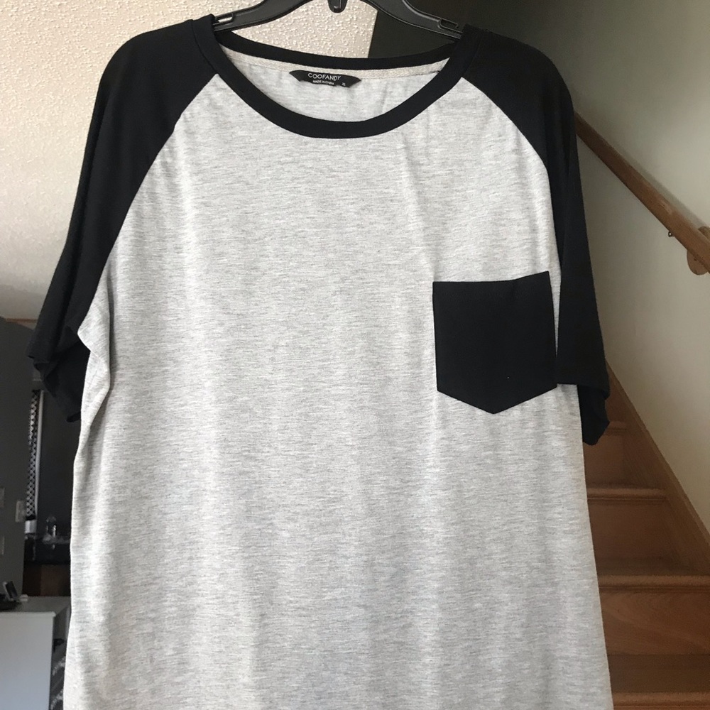 Gray/Black pocket T-Shirt